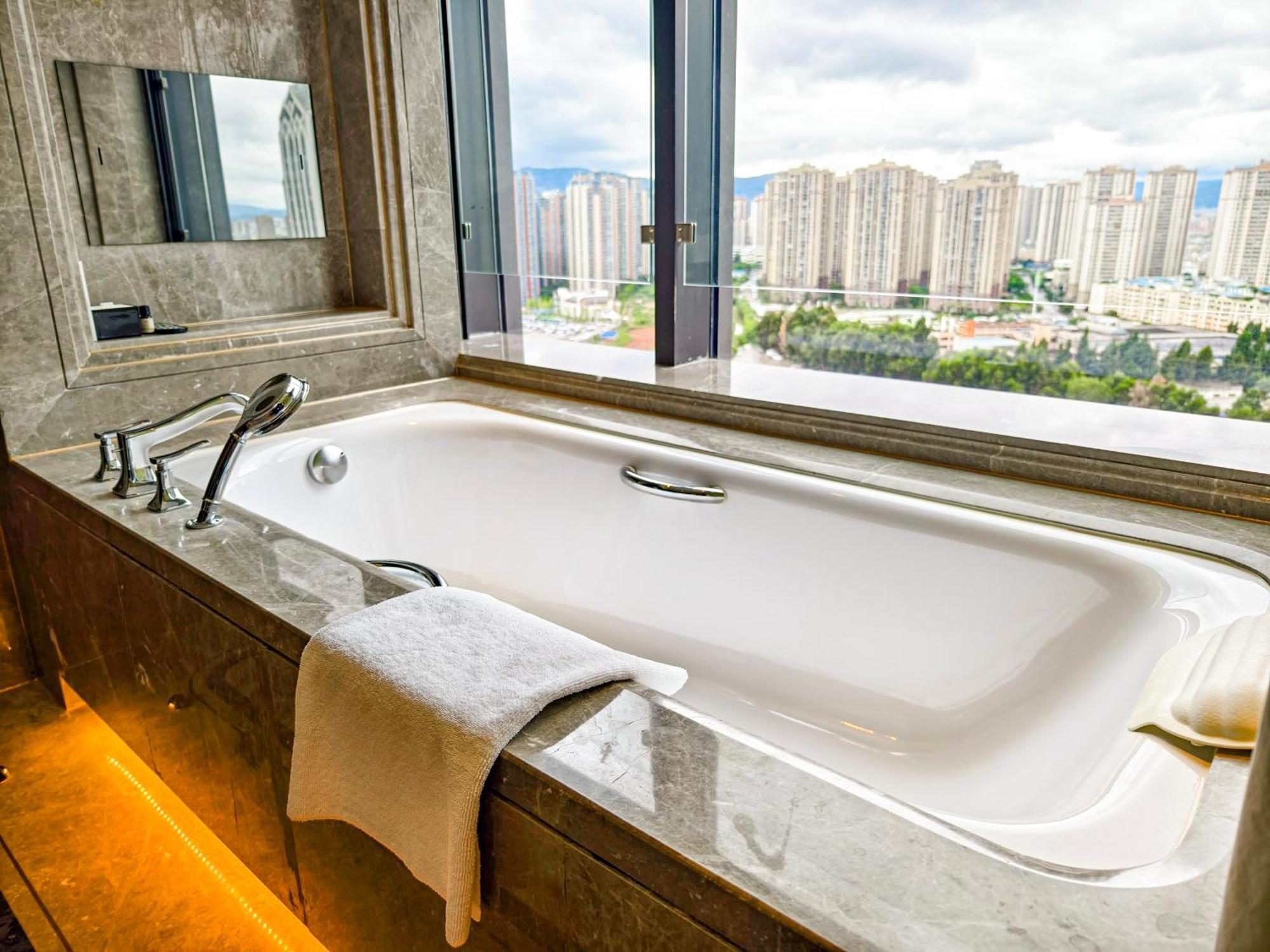 Wanda Vista Kunming Hotel Buitenkant foto