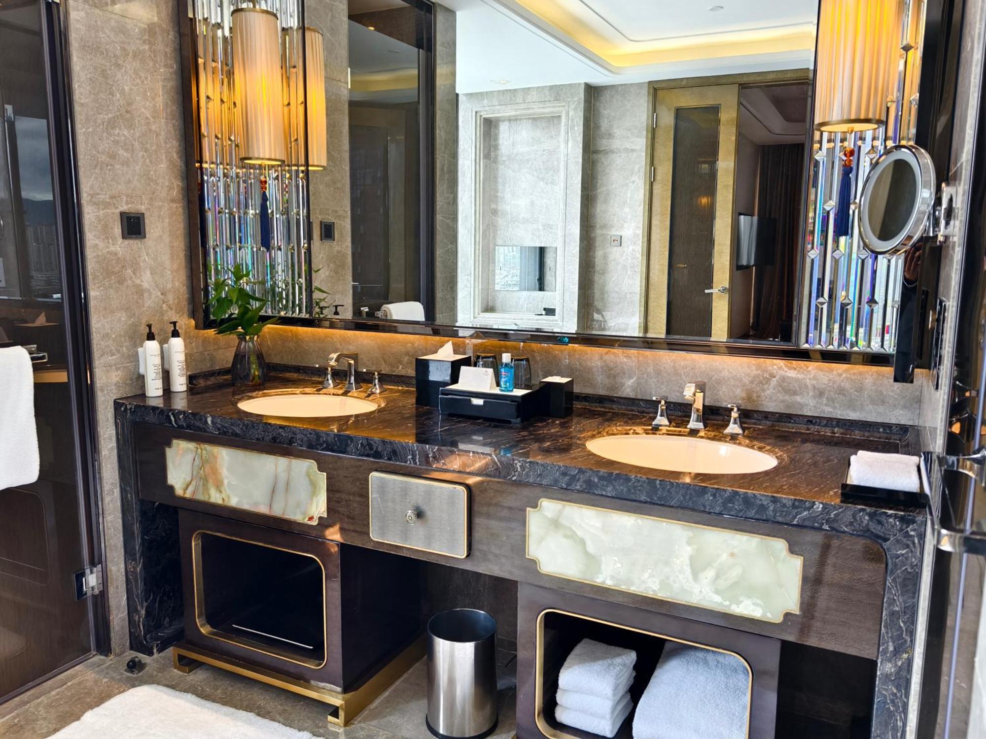 Wanda Vista Kunming Hotel Buitenkant foto