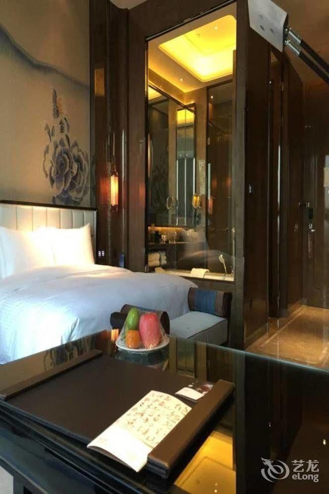 Wanda Vista Kunming Hotel Buitenkant foto